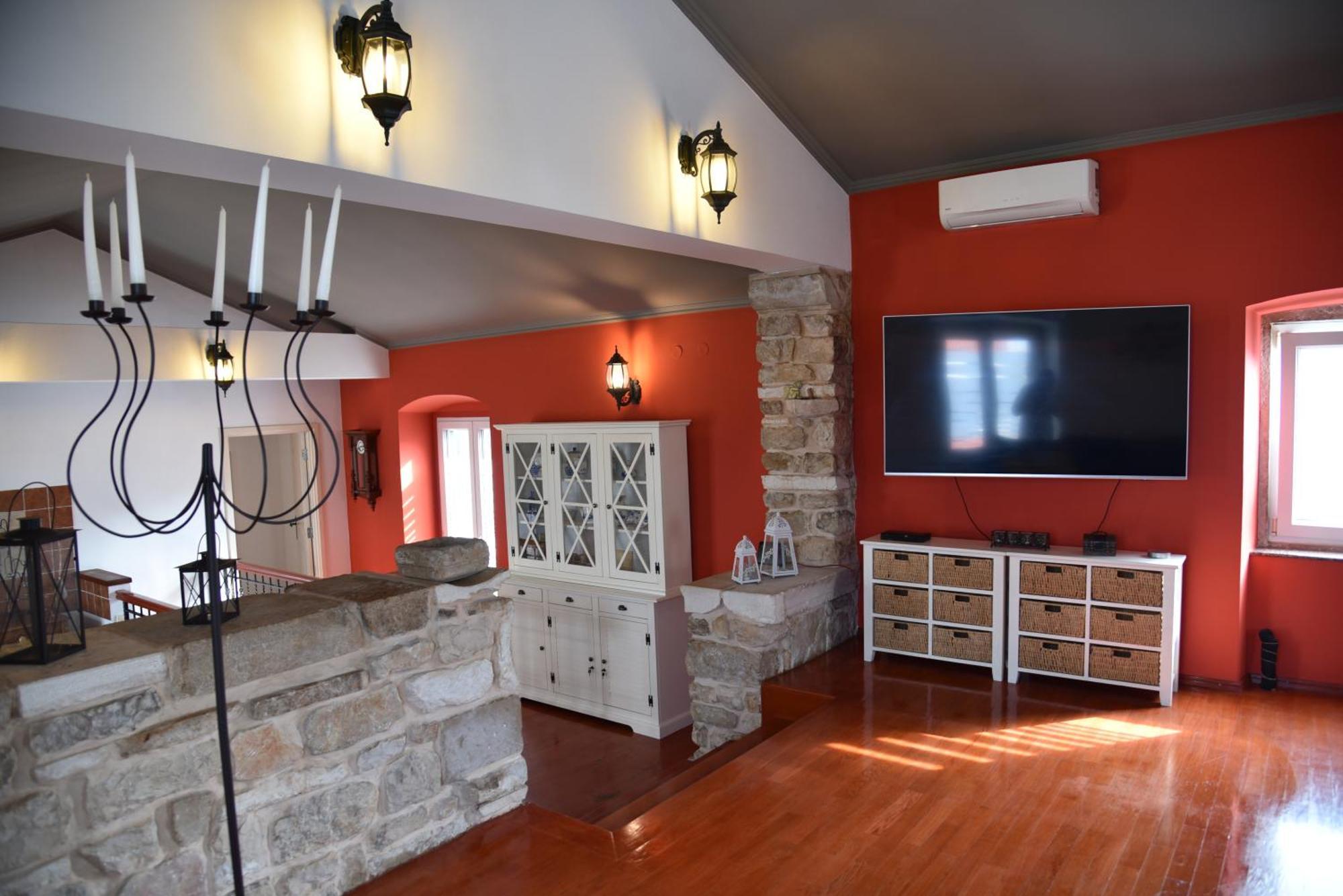 Vilă House Justina